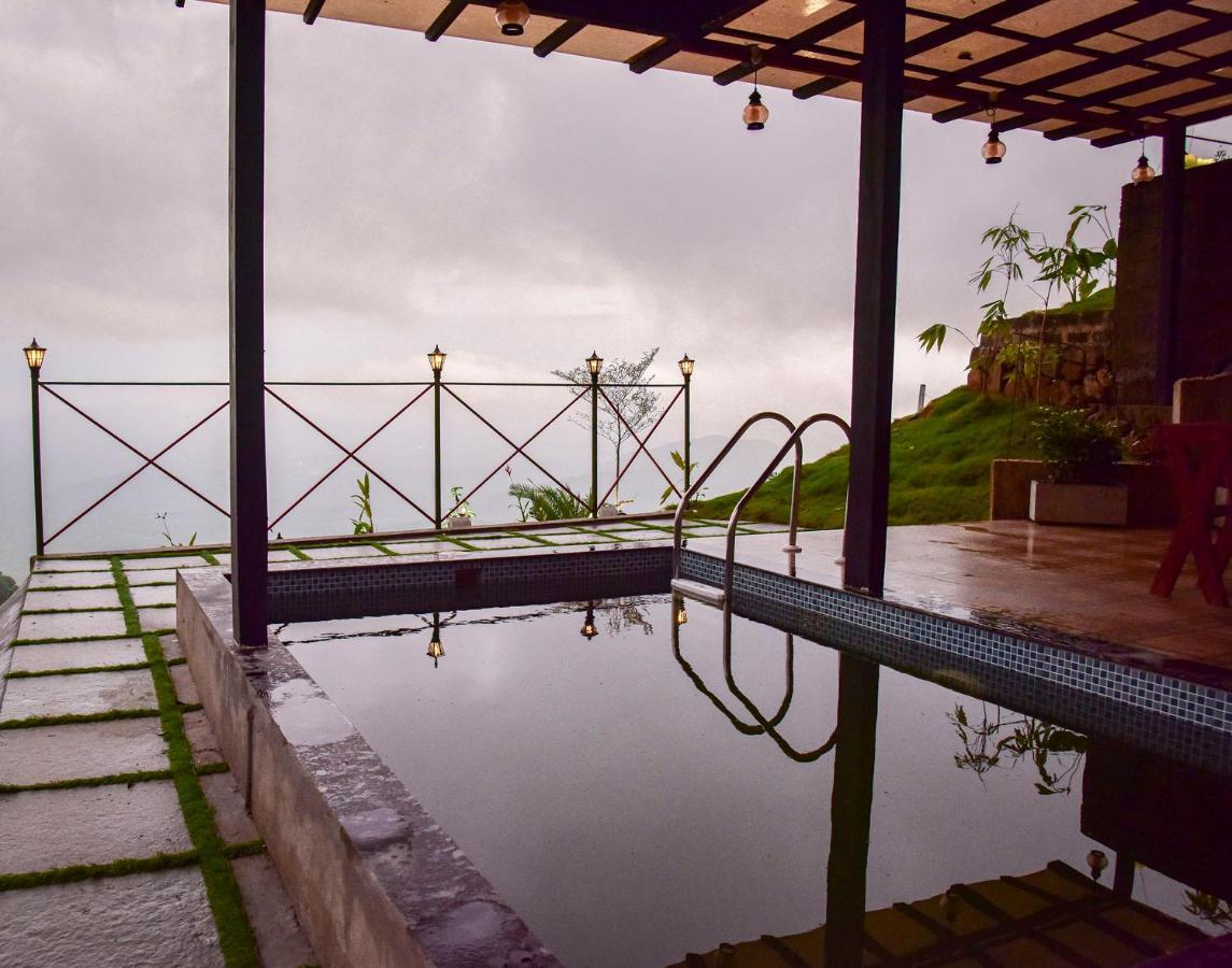 Mount Stratus Resort Vayalada Balussery Exterior photo