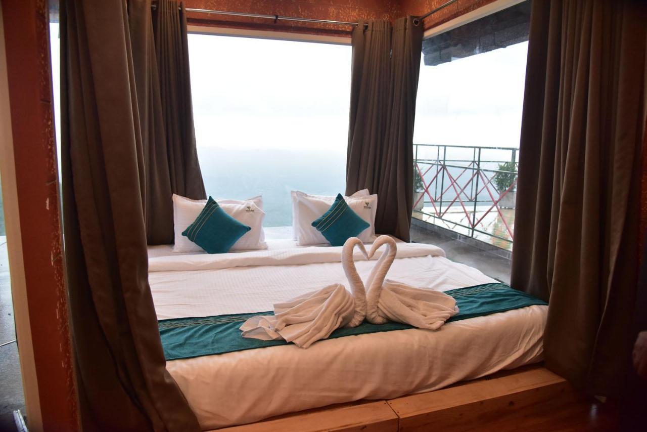 Mount Stratus Resort Vayalada Balussery Exterior photo