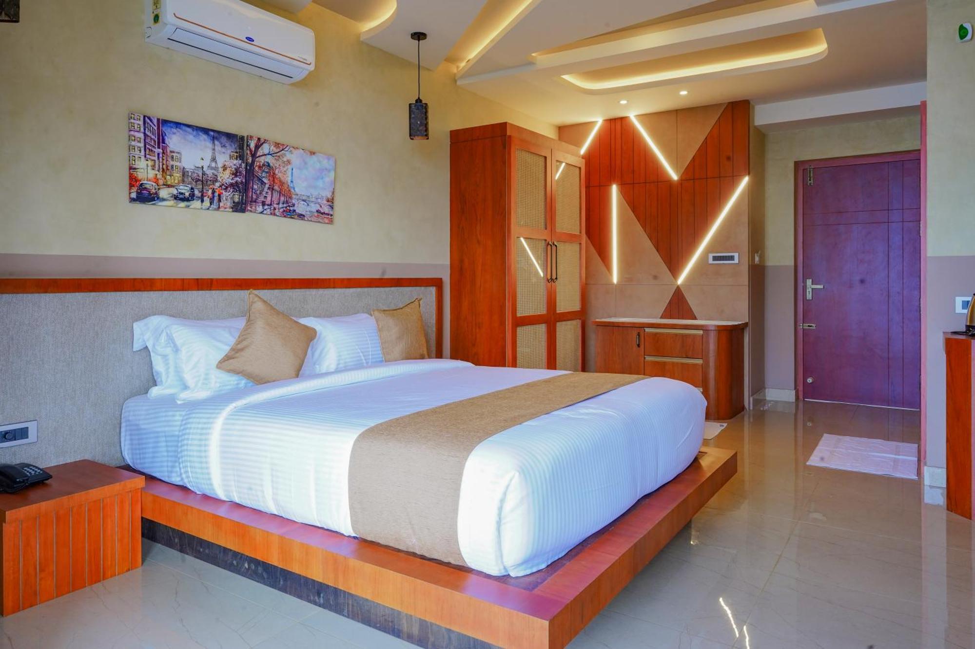Mount Stratus Resort Vayalada Balussery Exterior photo
