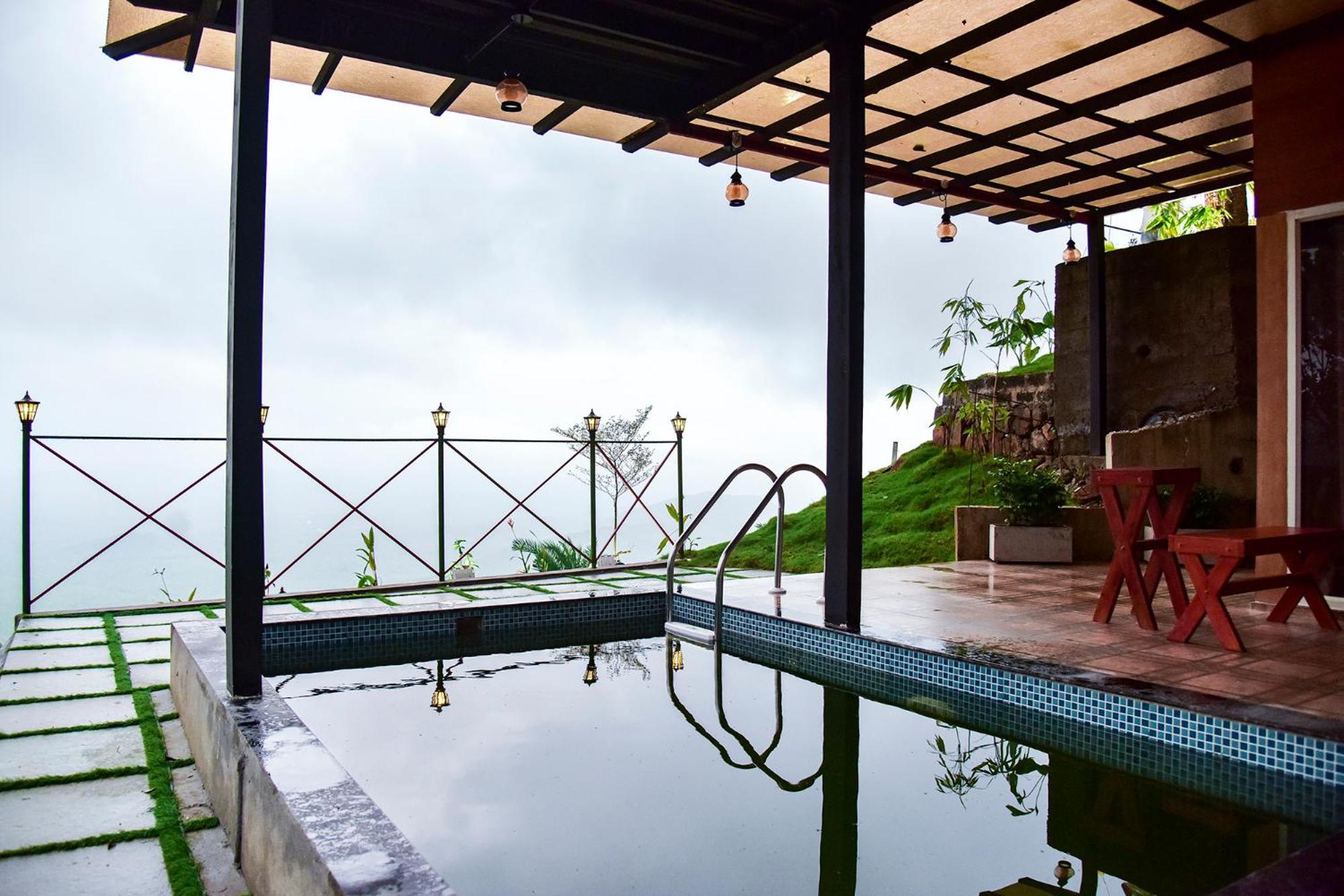 Mount Stratus Resort Vayalada Balussery Exterior photo