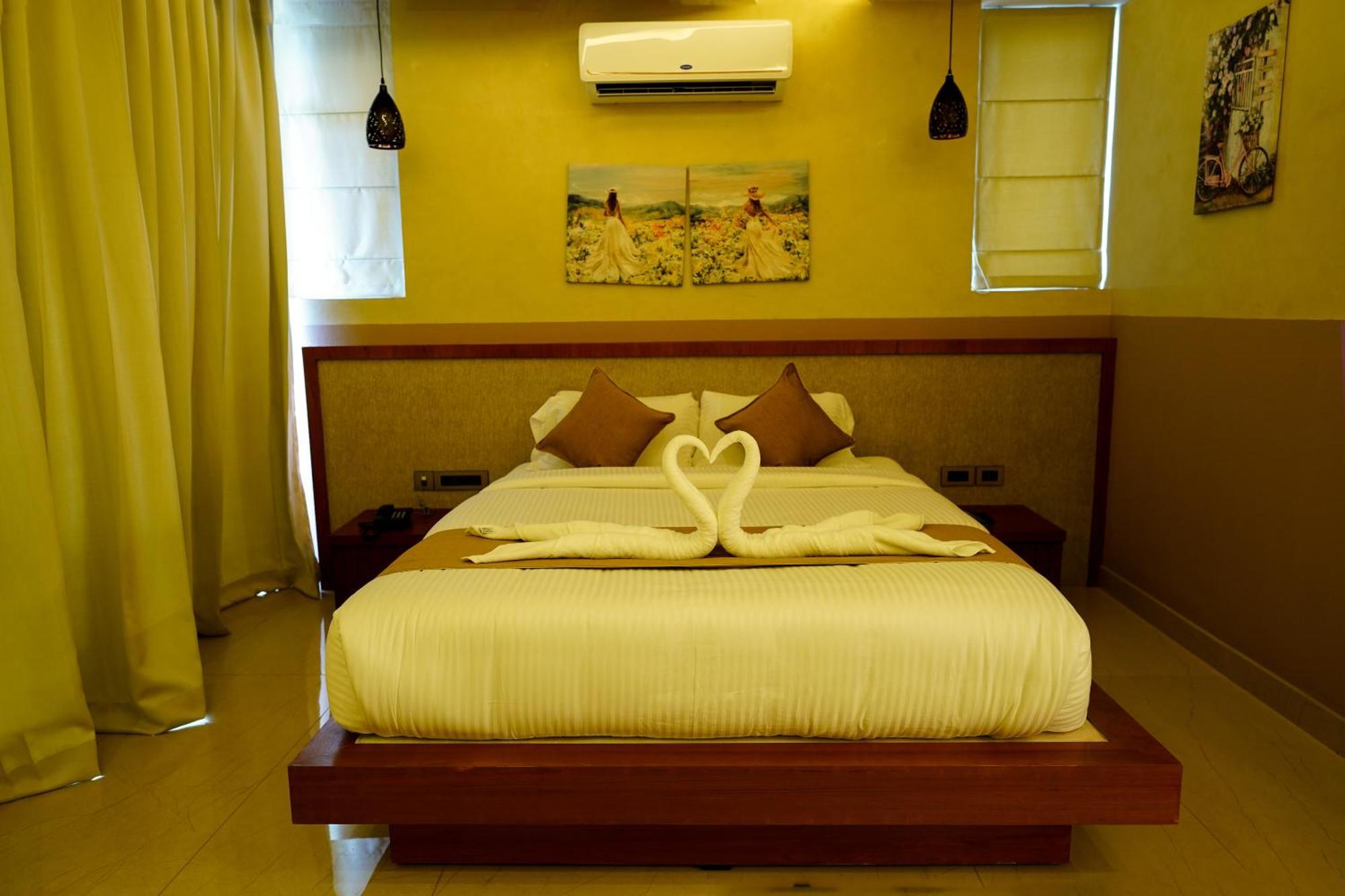 Mount Stratus Resort Vayalada Balussery Exterior photo