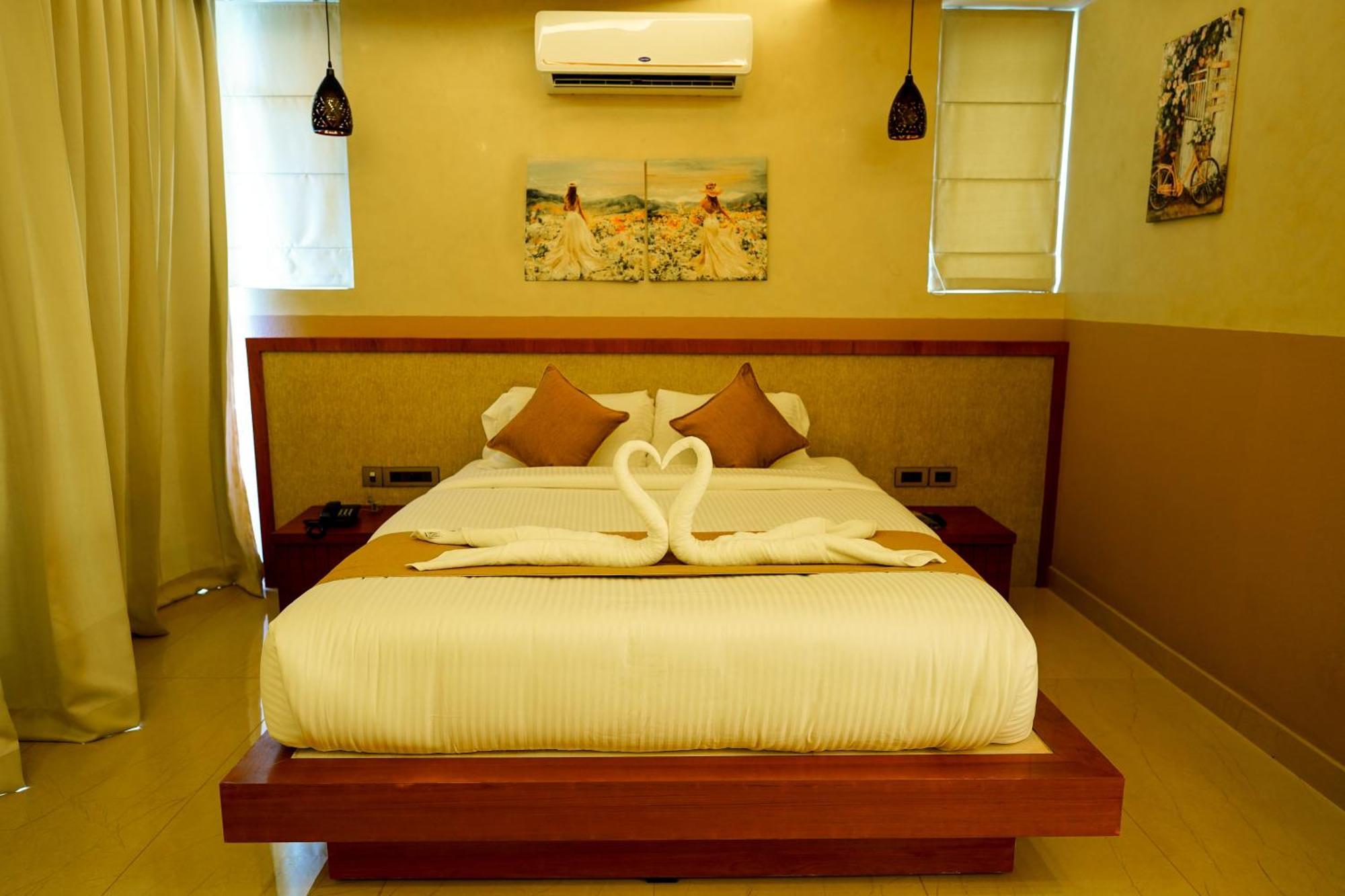 Mount Stratus Resort Vayalada Balussery Exterior photo