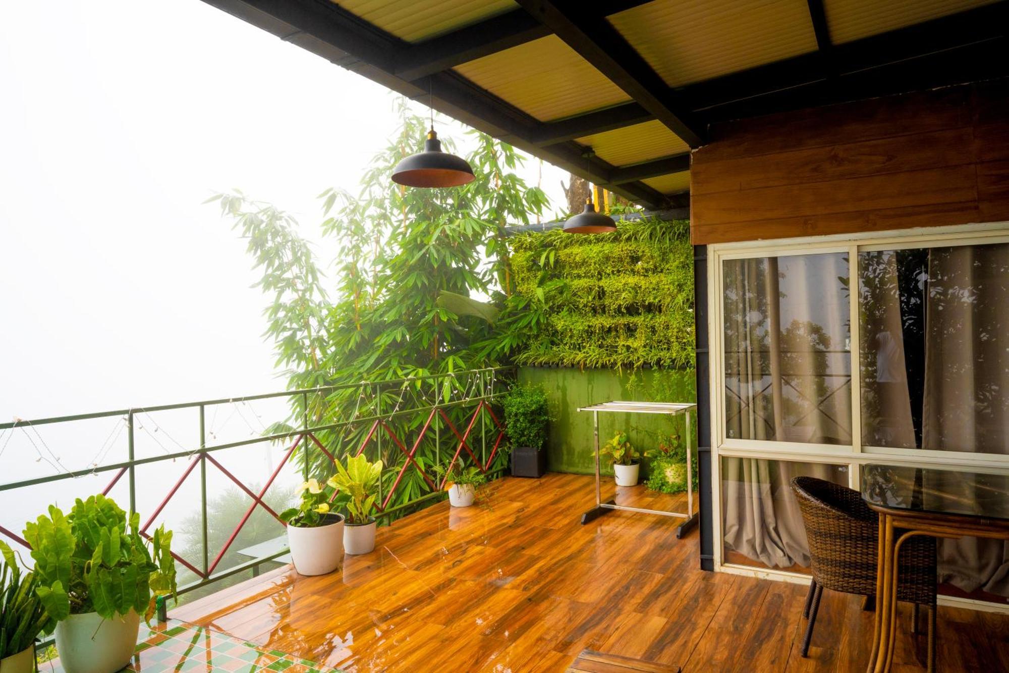 Mount Stratus Resort Vayalada Balussery Exterior photo